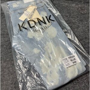 KDNK jeans blue men’s size 30 brand new